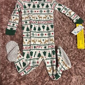 Carter's Holiday Baby Sleeper - Green, Red, Gold